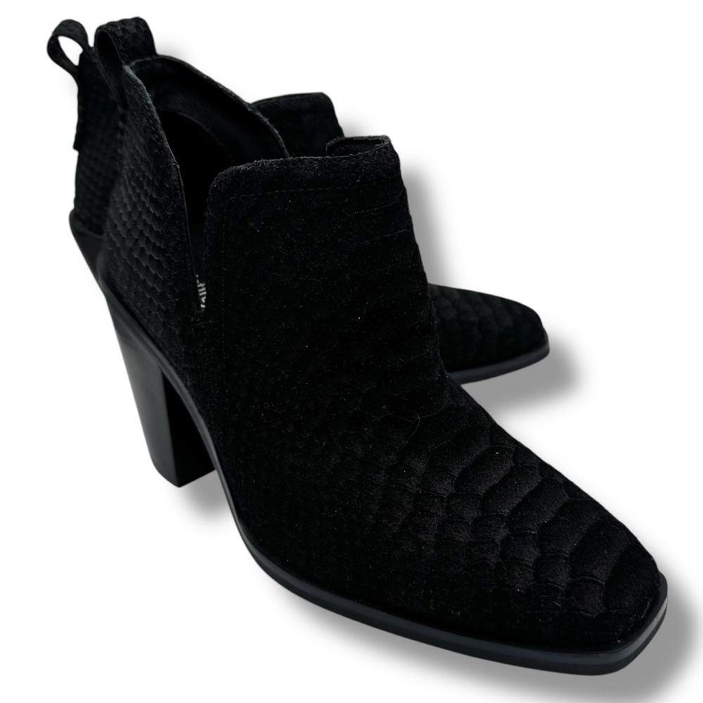Jeffrey Campbell Rosee Western Ankle Square Toe Boots, Black Suede Snake, Size 6